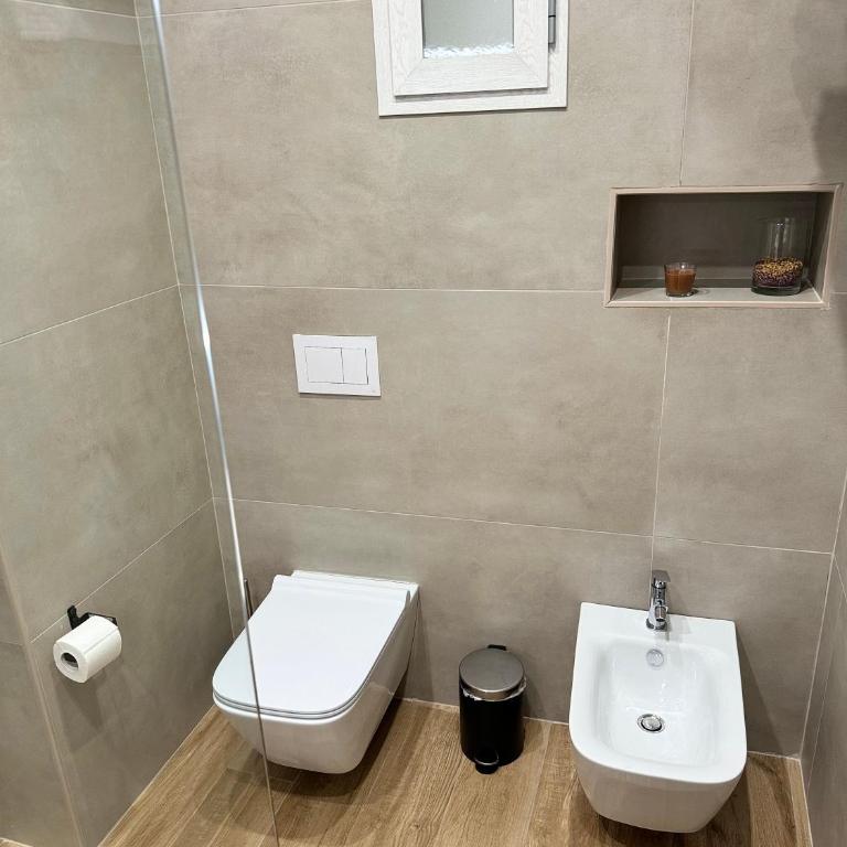 Carafa Rooms - Camera Deluxe - 23
