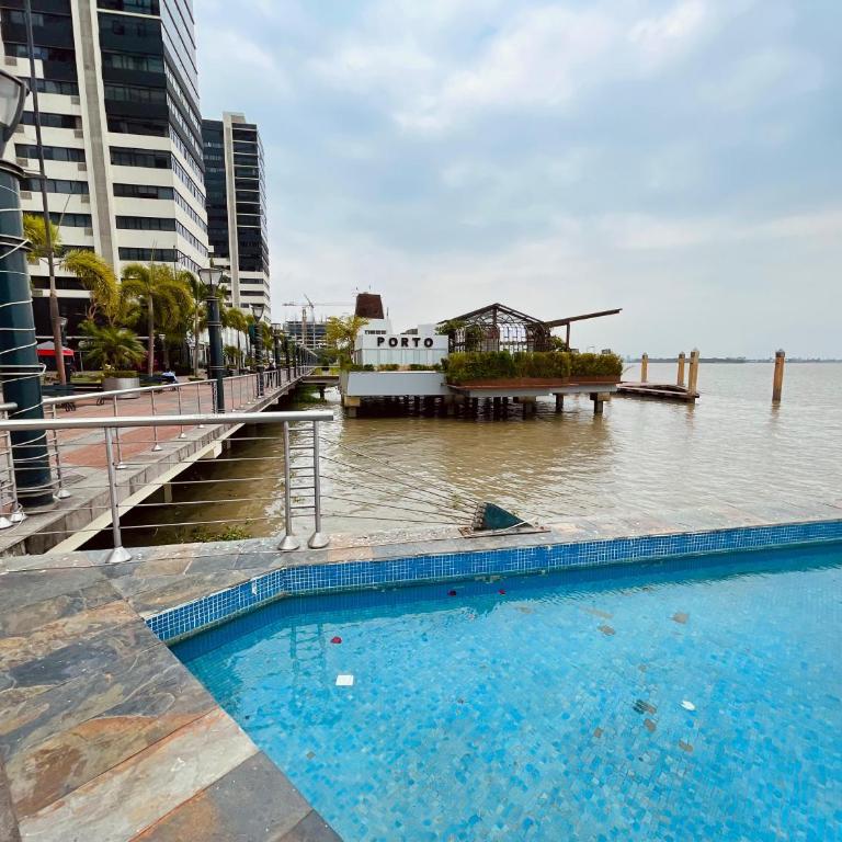Gallery Suite en Riverfront Puerto Santa Ana - Apartamento Estándar - 13