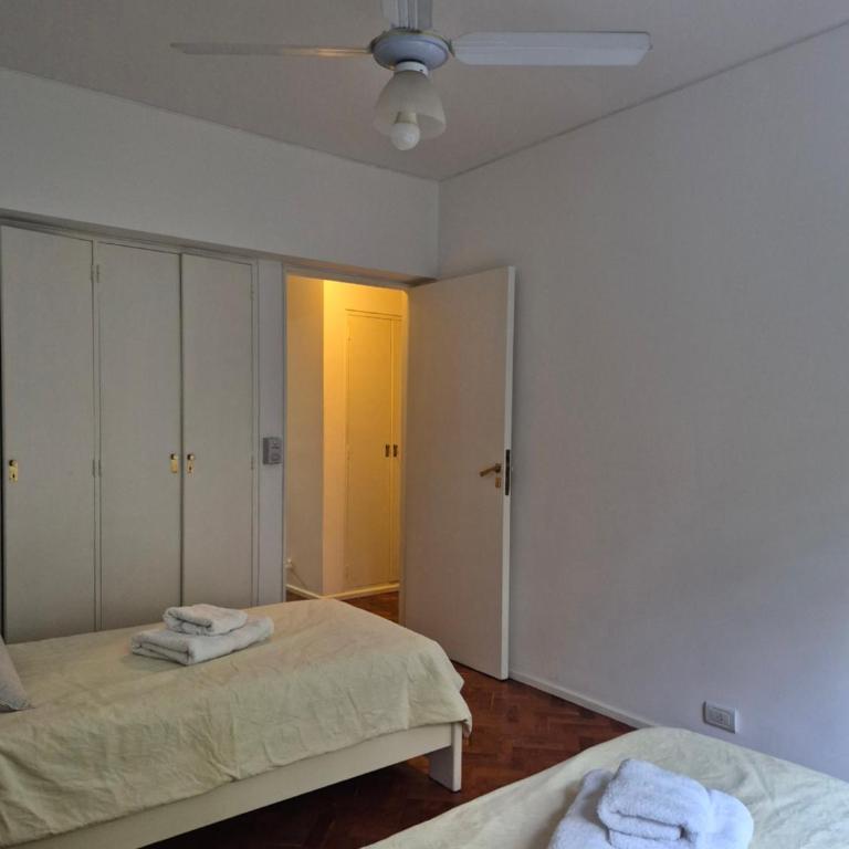 Peatonal Sarmiento - Apartamento Deluxe de 3 dormitorios - 2