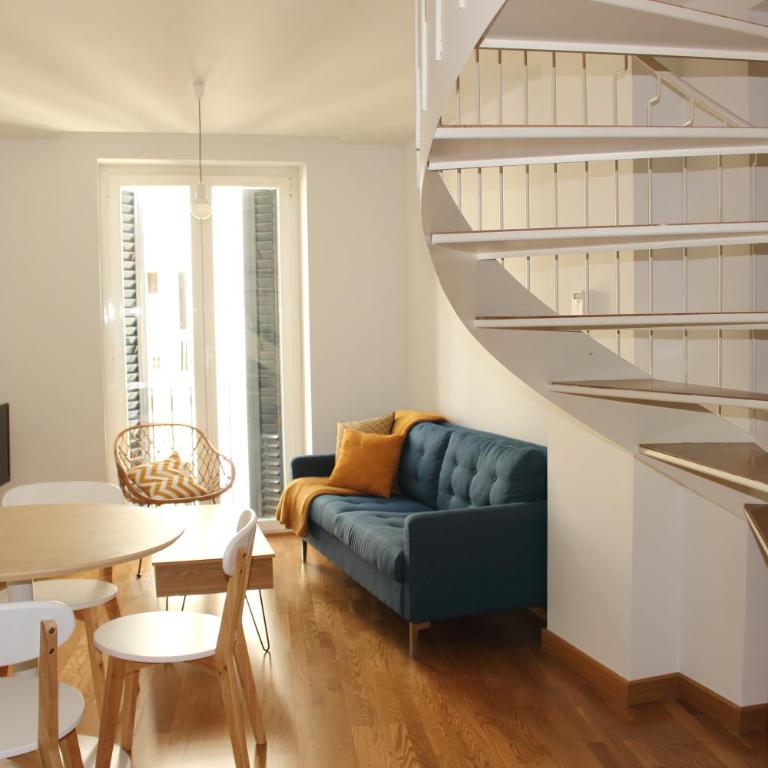 Aloha Apartamentos - Apartamento Dúplex con vistas a la ciudad - 17