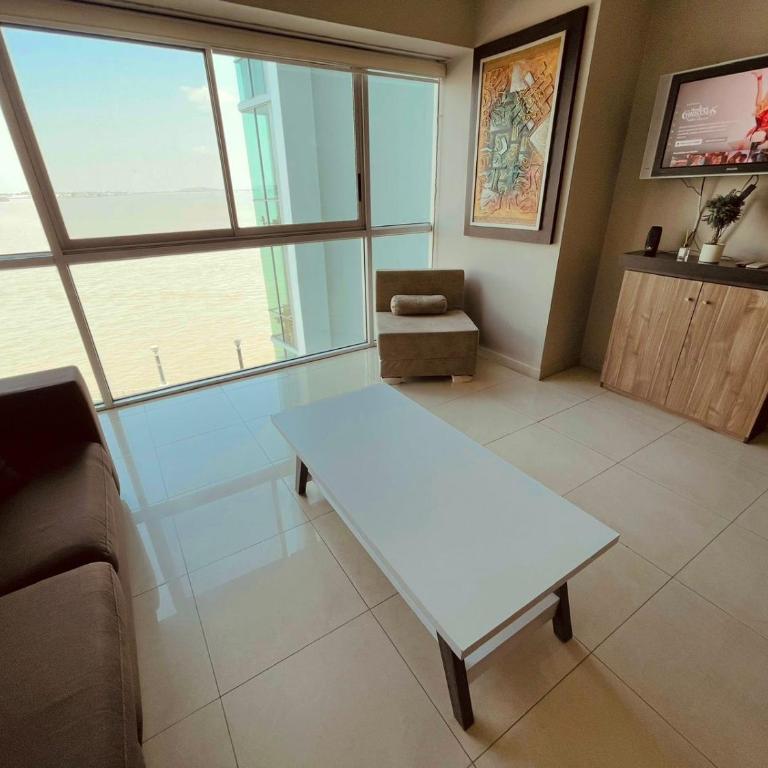 Suite frente al río en Puerto Santa Ana Riverfront - Apartamento de 1 dormitorio - 7