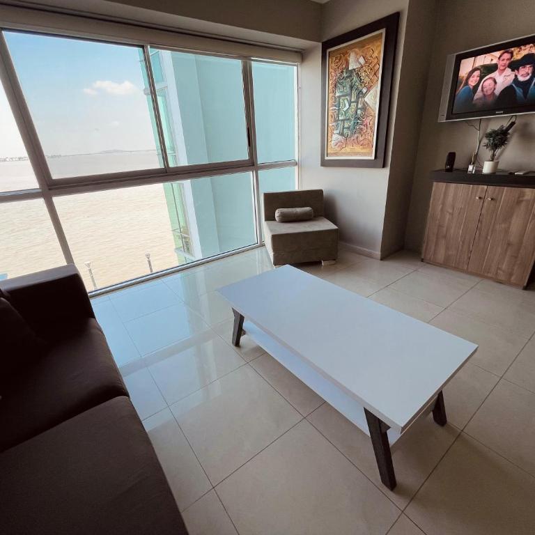 Suite frente al río en Puerto Santa Ana Riverfront - Apartamento de 1 dormitorio - 16