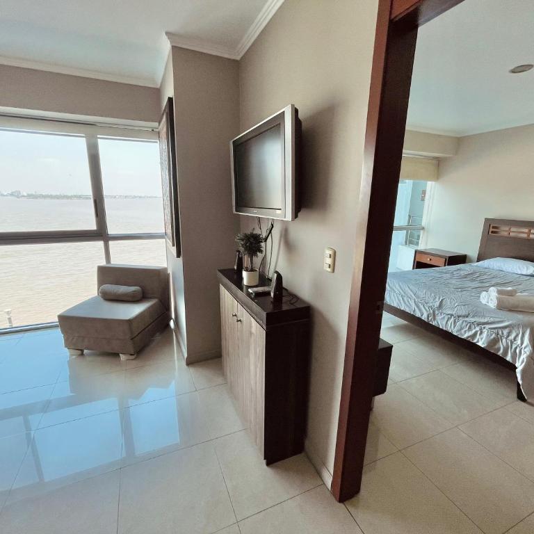 Suite frente al río en Puerto Santa Ana Riverfront - Apartamento de 1 dormitorio - 5