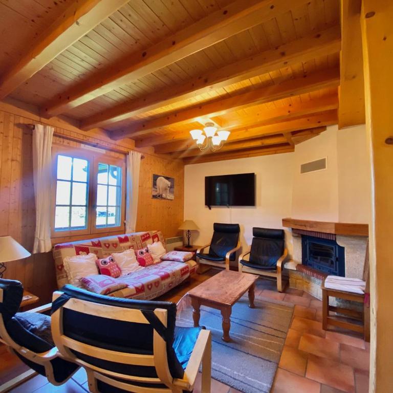 Appartement chalet à Morillon, 3 chambres, parking, proche centre - Appartement 3 Chambres - 2