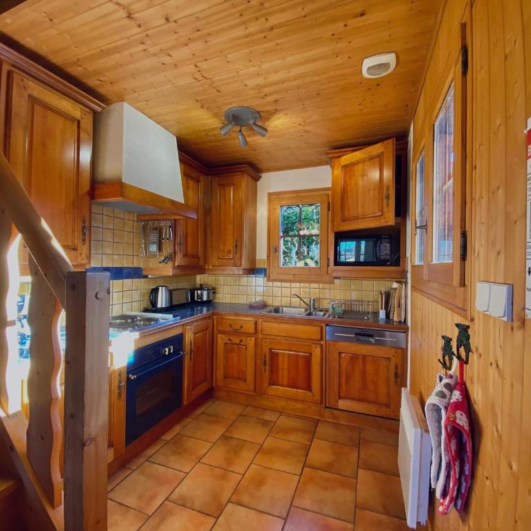 Appartement chalet à Morillon, 3 chambres, parking, proche centre - Appartement 3 Chambres - 7