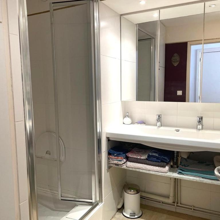 La Grande Motte: Appart 2 pers, Clim, Parking - FR-1-790-33 - Apartment - 5