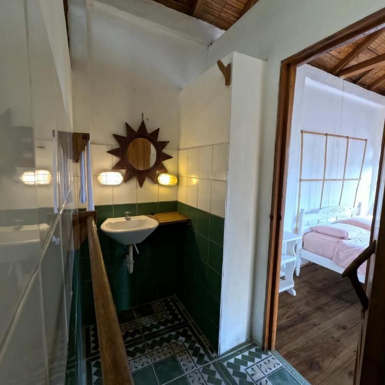 La Perla Hostel and Cabins - Habitación Doble con balcón - 5
