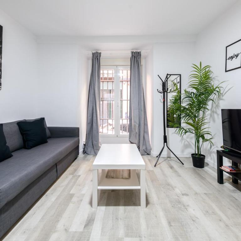 Apartamento Moderno y Céntrico en el Vibrante Lavapies - Apartamento de 2 dormitorios - 8