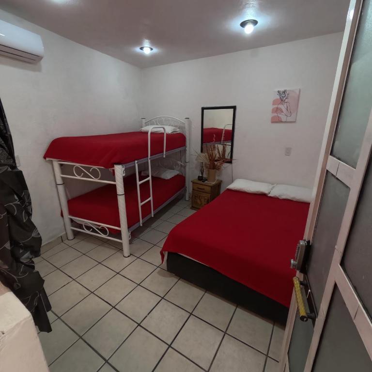 CABALLERO habitación#3 - Double Room with Shared Bathroom - 1