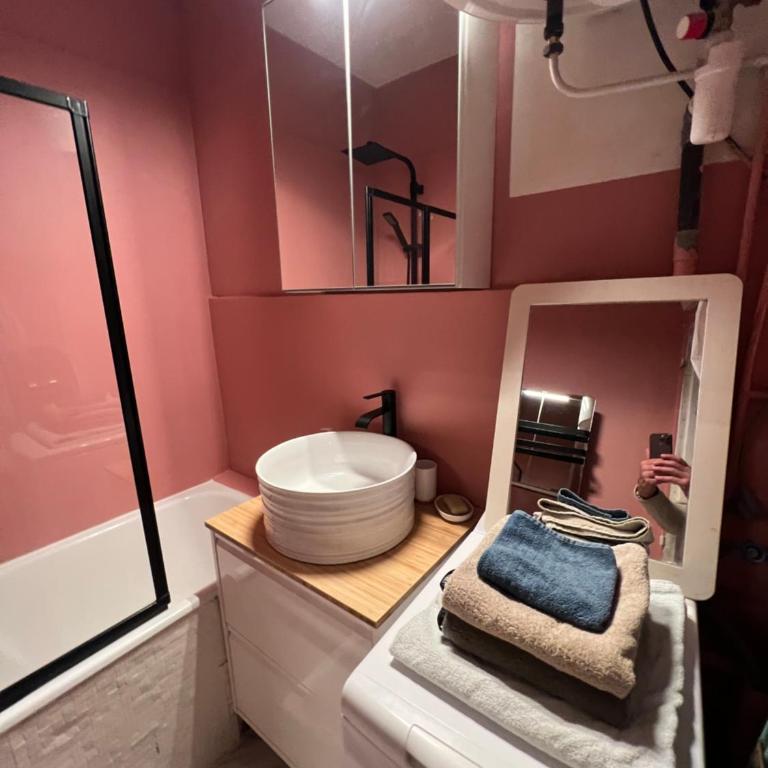 Montmartre joli 2 pièces au pied du Sacré Coeur - Appartement 1 Chambre - 20
