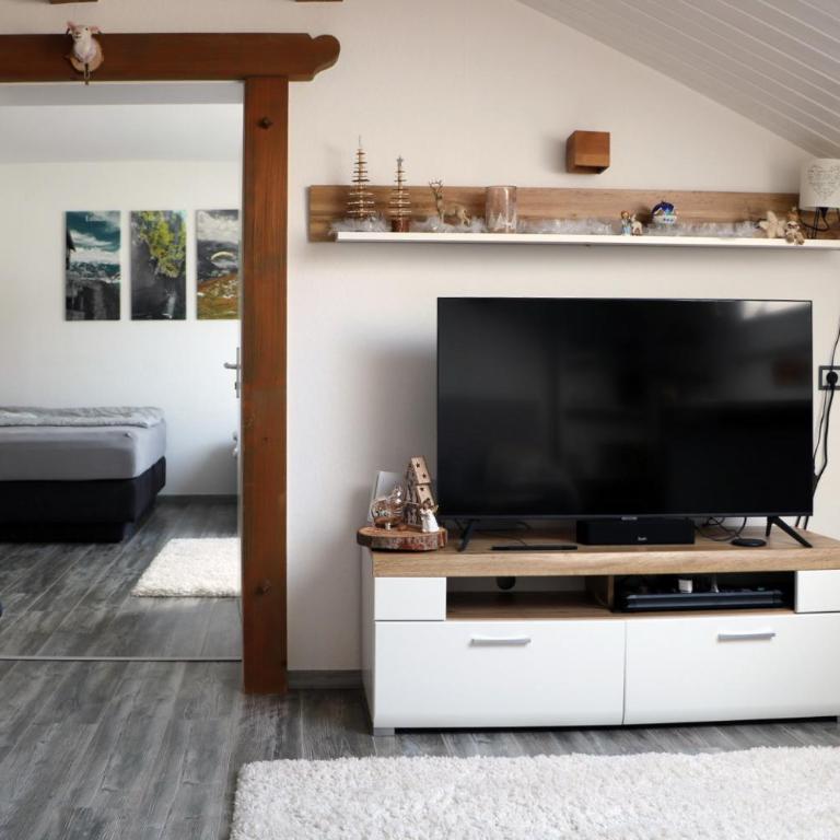 Ferienwohnung Alpenglück mit Schwimmbad und Sauna - Apartment mit 1 Schlafzimmer - 11