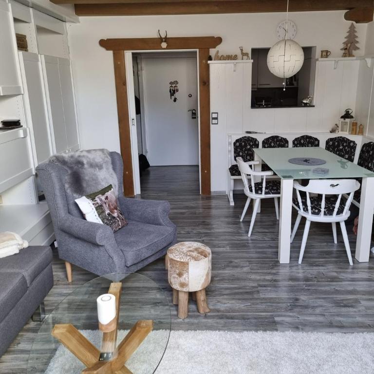 Ferienwohnung Alpenglück mit Schwimmbad und Sauna - Apartment mit 1 Schlafzimmer - 10