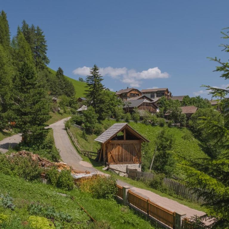 Ciasa Iachin - Dolomites Dream Retreat - Appartamento Superior con Sauna - 70