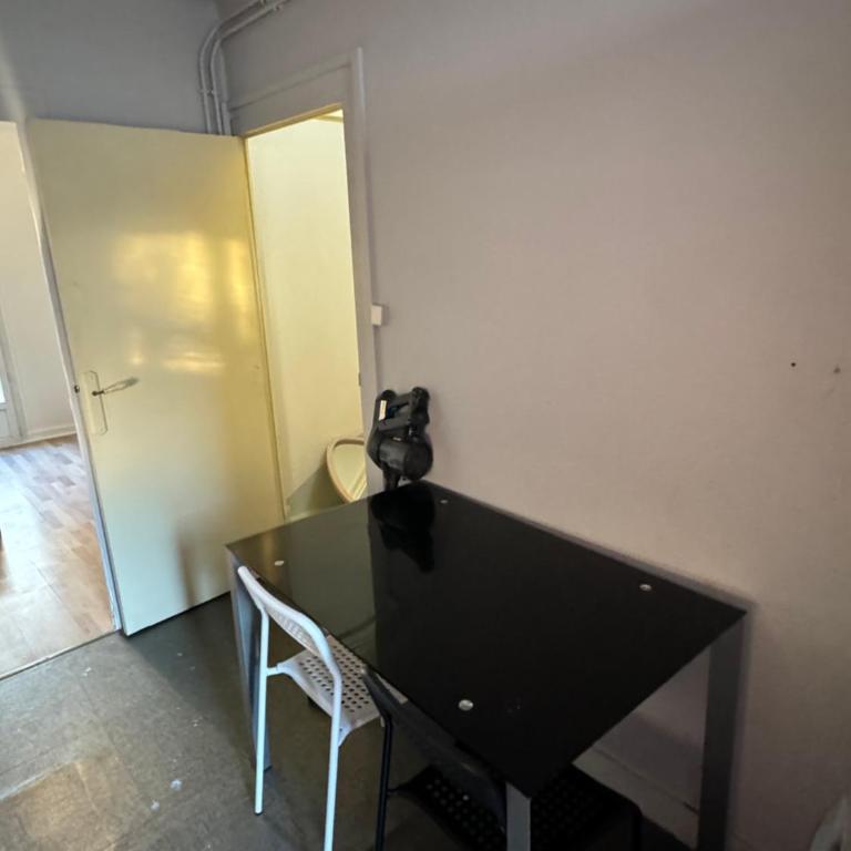 Maison de ville parking privé - Maison 1 Chambre - 3