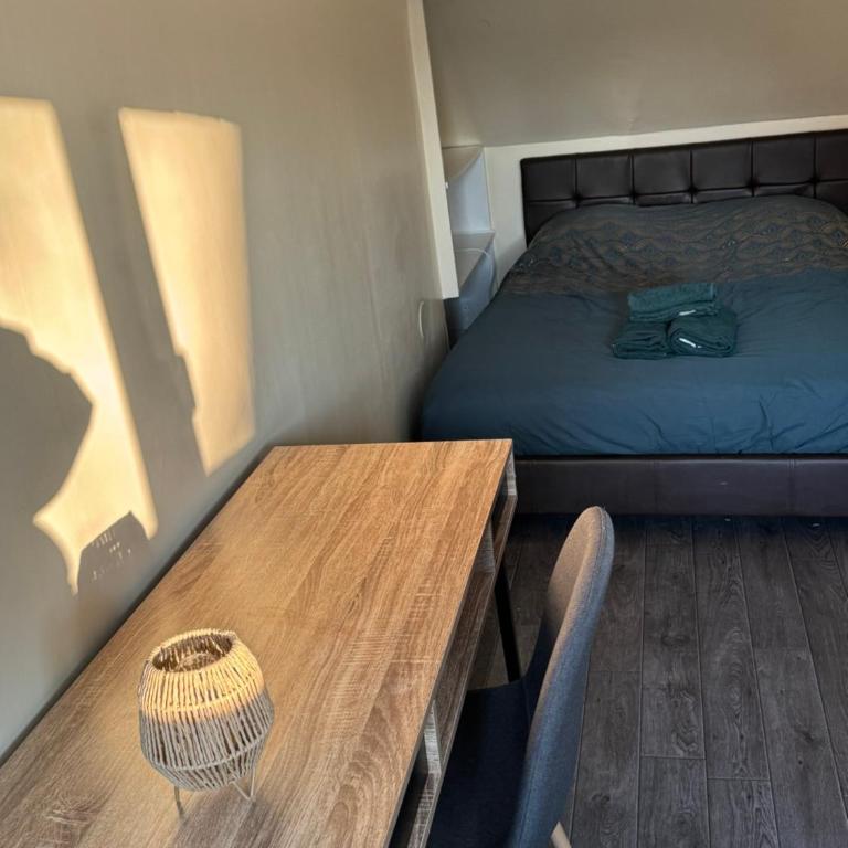 Maison de ville parking privé - Maison 1 Chambre - 2