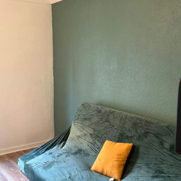 Maison de ville parking privé - Maison 1 Chambre - 8