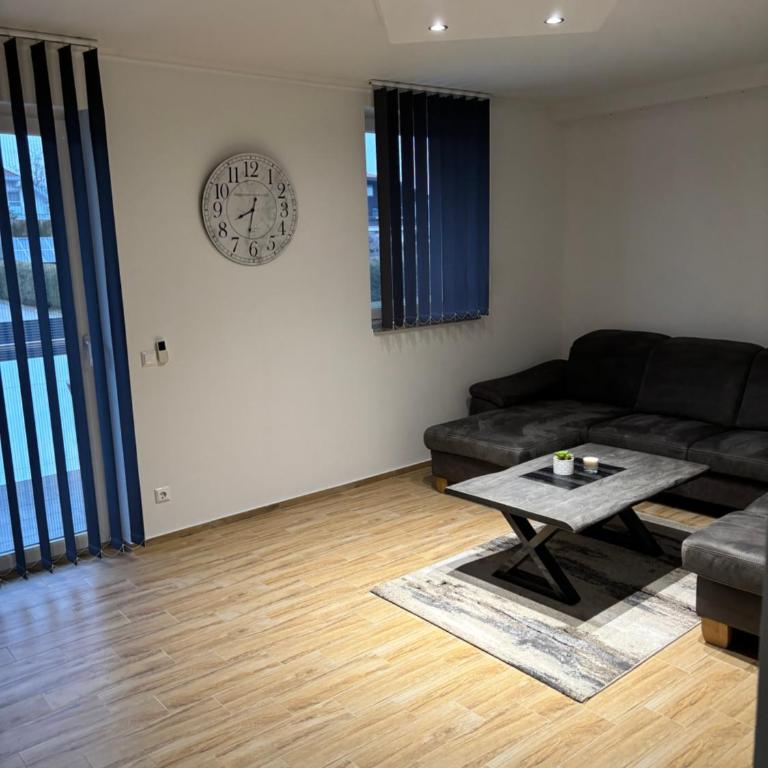 AJRooms - Apartment mit 2 Schlafzimmern - 10