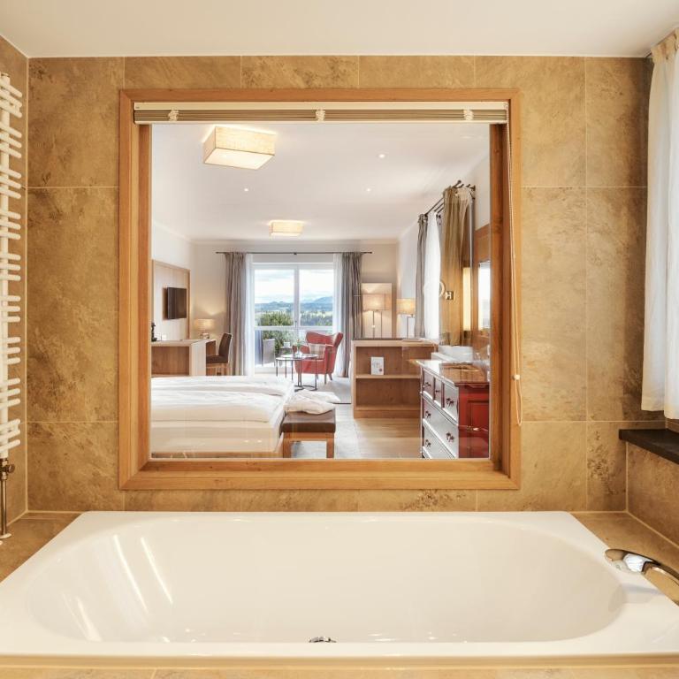 Hotel Gsteig - Suite mit Seeblick - 2