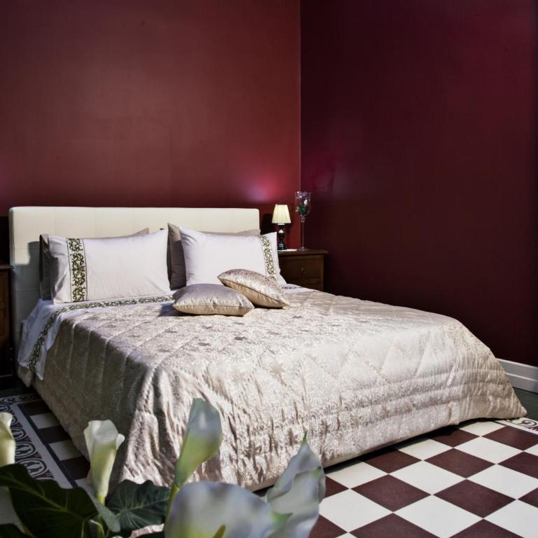 Art Fashion House Luxury Rooms - Deluxe Double Room with Balcony - 4