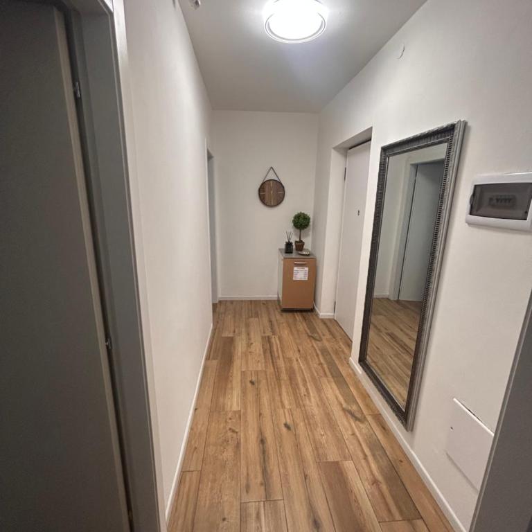 Affittacamere mondeo - Appartamento con 2 Camere da Letto - 5