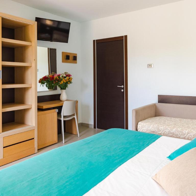 Riva Marina Resort - CDSHotels - Camera Matrimoniale Comfort - 3