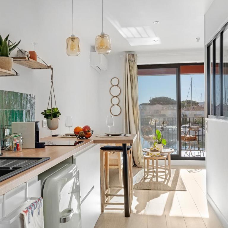 My little Port Grimaud - One-Bedroom Apartment - 11