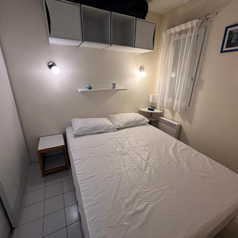SOPRALAND Joli T2 avec cabine piscine proche plage Richelieu Cap d Agde - Appartement - Vue sur Piscine - 6