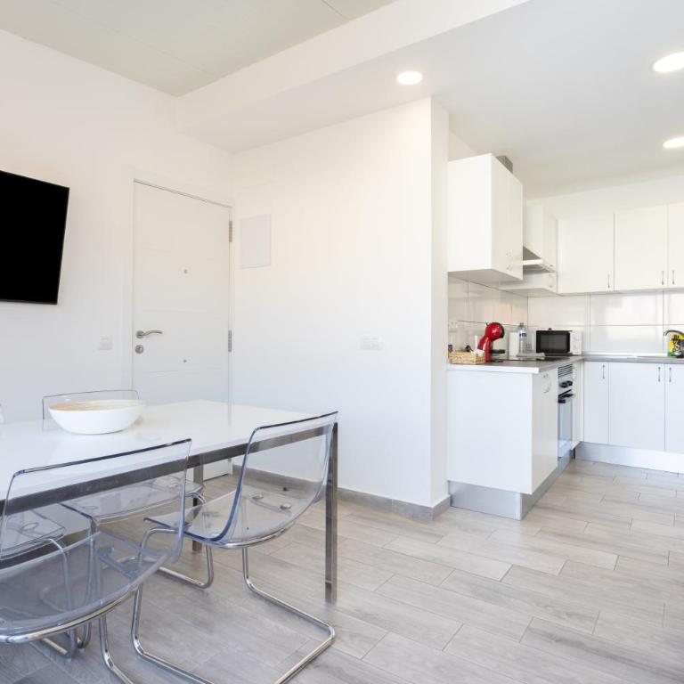 TOP New apartment center Los Cristianos - Apartamento Superior de 2 dormitorios - 17