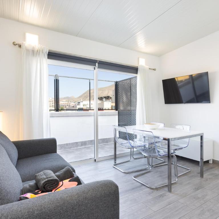 TOP New apartment center Los Cristianos - Apartamento Superior de 2 dormitorios - 1