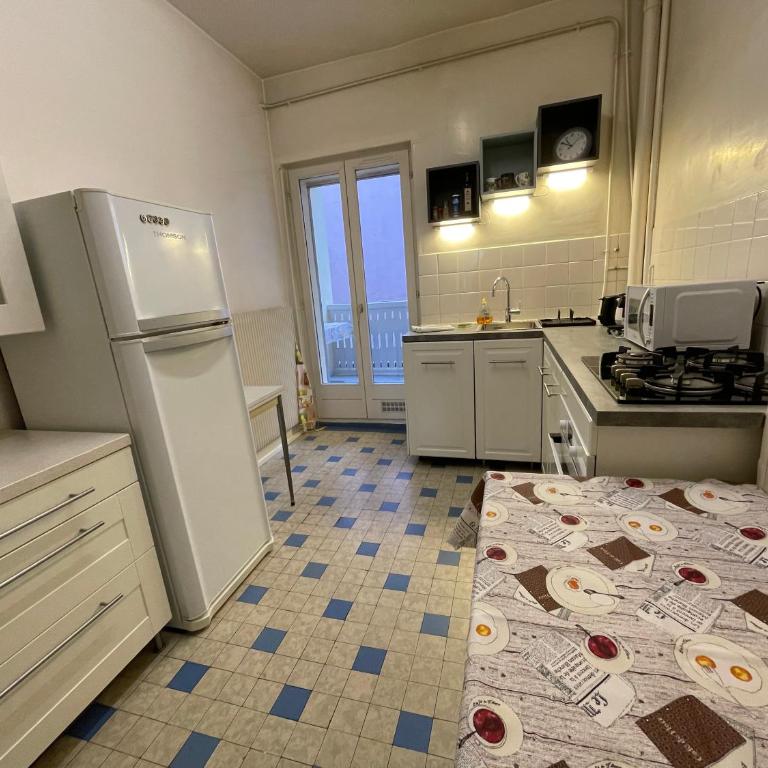 Le Kablé - Proche Palais de la Musique et des Congrès - Lycée Kléber - Three-Bedroom Apartment - 7