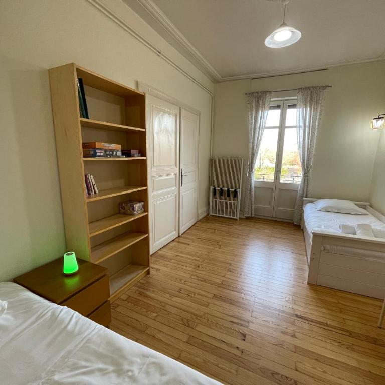 Le Kablé - Proche Palais de la Musique et des Congrès - Lycée Kléber - Three-Bedroom Apartment - 11
