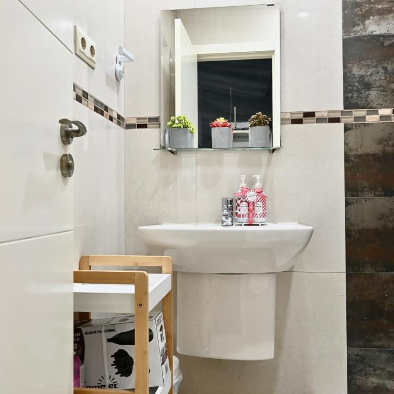 For Yoy Rentals hermoso apartamento tipo Estudio en Madrid Temporal SFL50 - Studio - 28