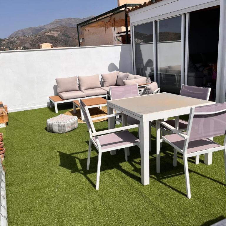 Maravillas Loft - One-Bedroom Apartment - 6