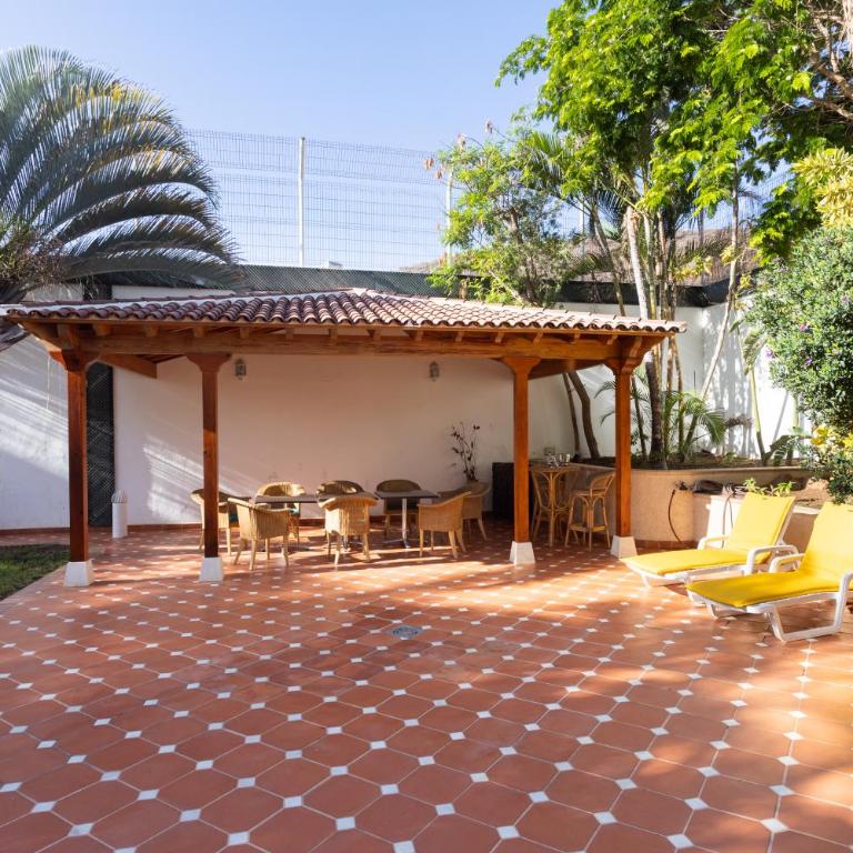 Home2Book Timeless Elegance Villa, Los Cristianos - Villa - 23