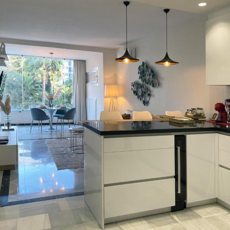 Fantastico piso a 2 minutos andando de la playa - One-Bedroom Apartment with Garden View - 9