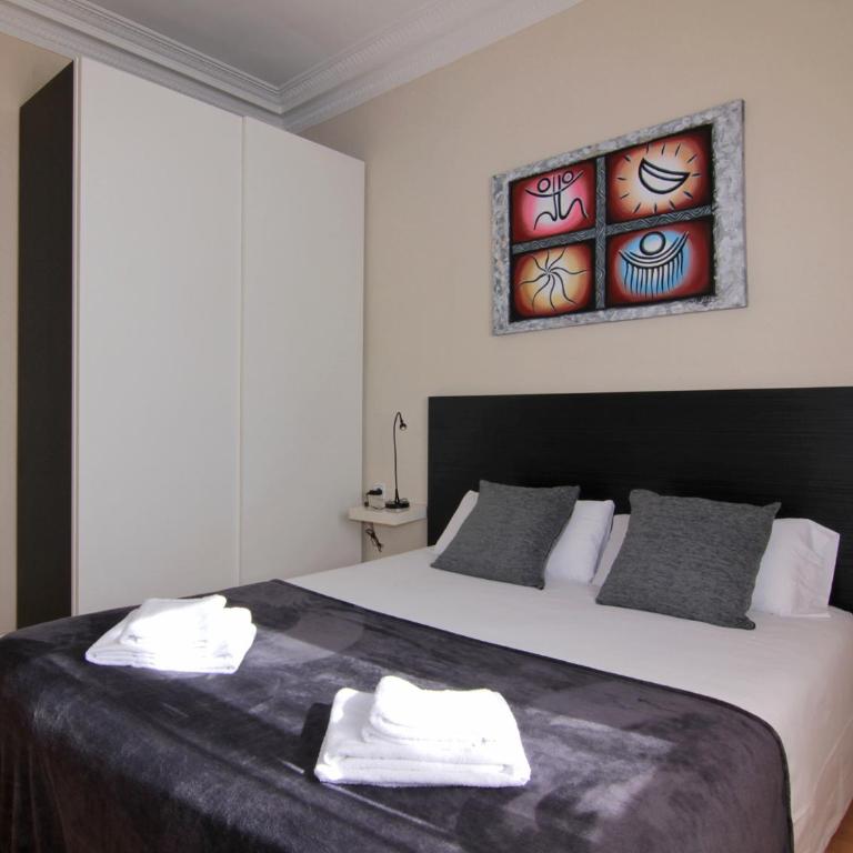 Classbedroom Barcelona Sagrera Apartment - Three-Bedroom Apartment - 6