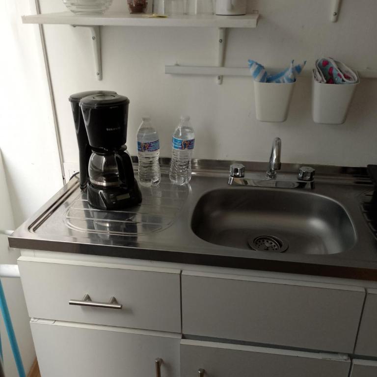 Encantadoras Habitaciones Privadas Del Valle - Triple Room with Private Bathroom - 3