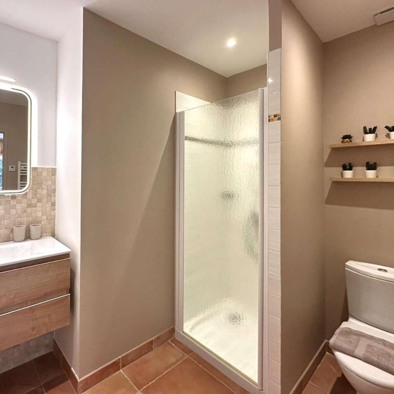 Villa Mimosa, climatisée avec Piscine et Vue Mer pour 10 personnes à La Londe-Les-Maures - Maison de Vacances - 16