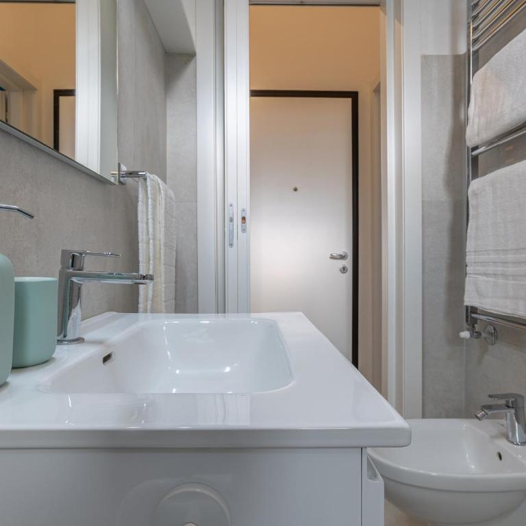 GuestHost - Bologna Sant'Orsola Stylish Apartment - One-Bedroom Apartment - 10