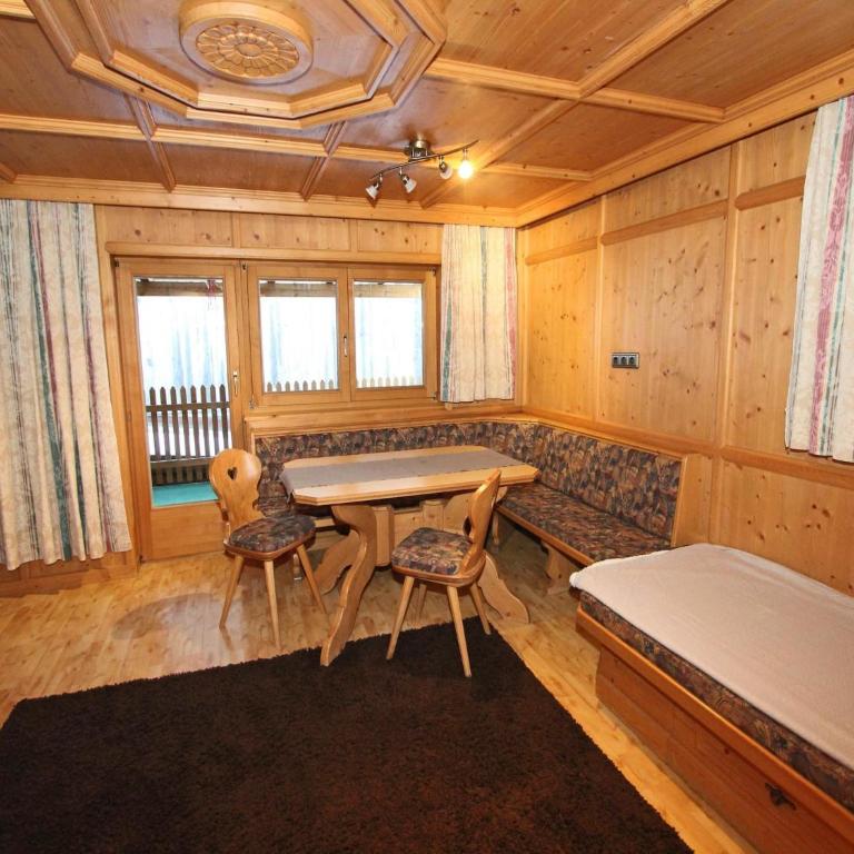 Apartment in Kaltenbach near Ski Lift - Three-Bedroom Apartment - 23
