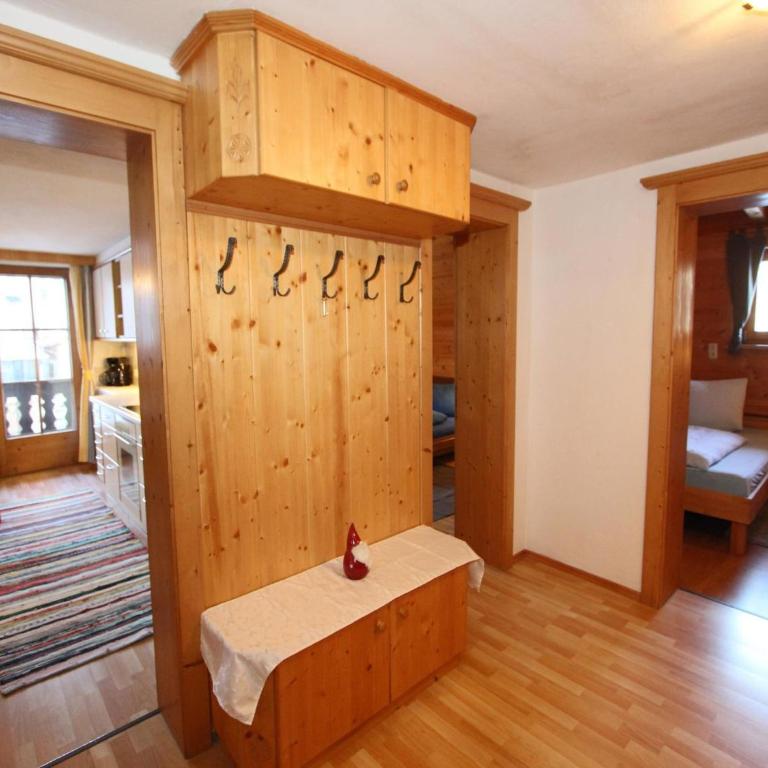 Apartment in Kaltenbach near Ski Lift - Three-Bedroom Apartment - 21