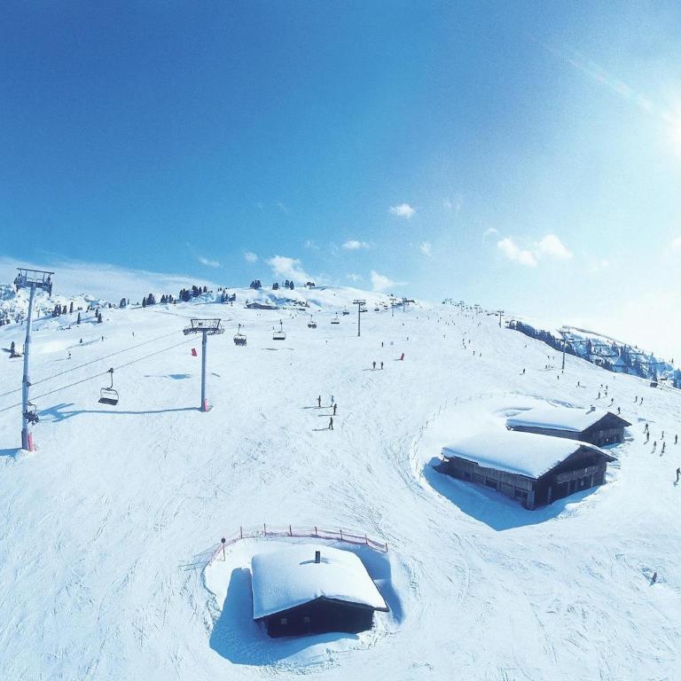 Apartment in Kaltenbach near Ski Lift - Three-Bedroom Apartment - 36
