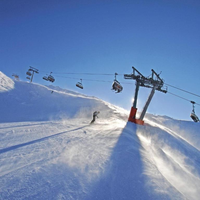 Apartment in Kaltenbach near Ski Lift - Three-Bedroom Apartment - 39