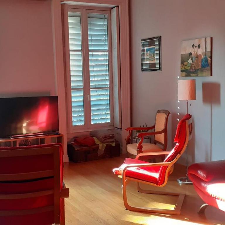 Modern T3 with air conditioning near downtown - Apartment - 2
