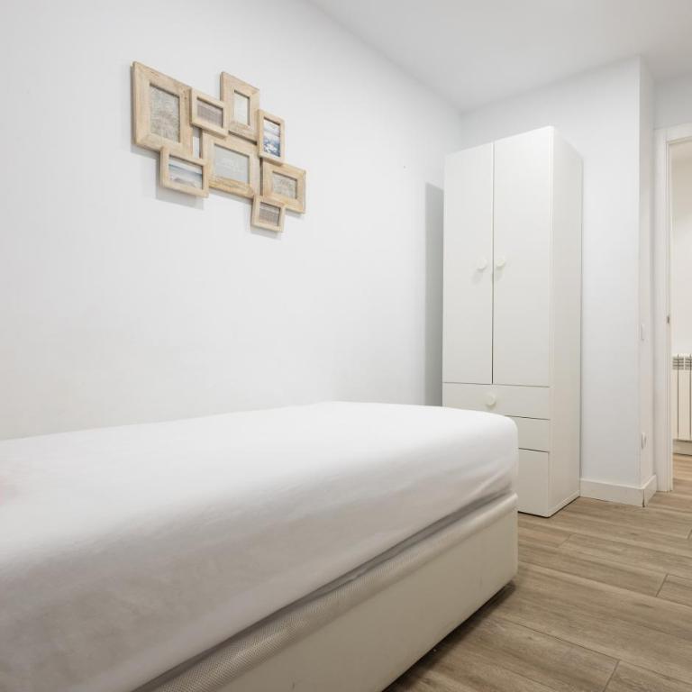 Stay U-nique Apartments Fabra i Puig - Two-Bedroom Apartment - 56