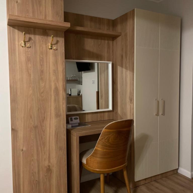 Face 4 Center SUBOTICA - Double Room - 5