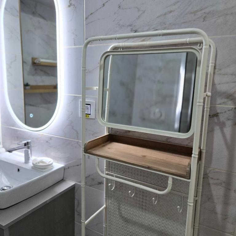 Face 4 Center SUBOTICA - Double Room - 9