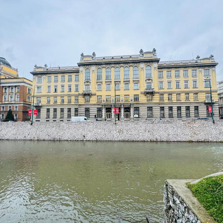 The Riverside Harmony Sarajevo - Parking available - Walk everywhere - One-Bedroom Apartment - 34