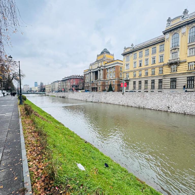 The Riverside Harmony Sarajevo - Parking available - Walk everywhere - One-Bedroom Apartment - 33