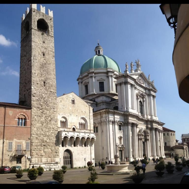 Maison Veleno - Downtown Brescia - Two-Bedroom Apartment - 3